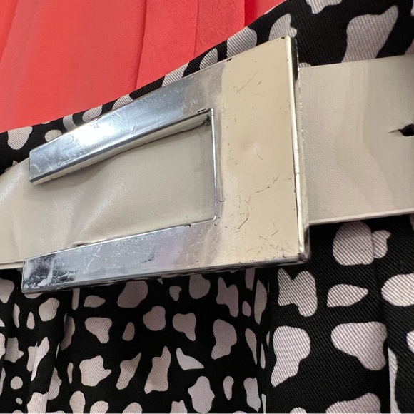 Top & Belted Mini Skirt Outfit Size XS/S - Picture 2 of 6